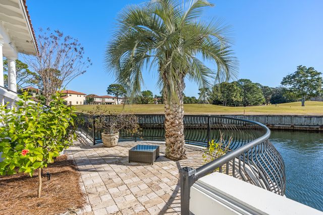 8056 Fountain Lane, Miramar Beach, FL 32550