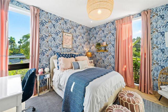 8625 NE 10th Ave, Miami, FL 33138