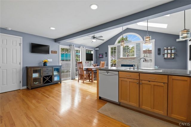 8138 Portobello, Clay, NY 13090
