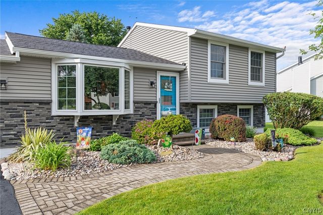 8138 Portobello, Clay, NY 13090