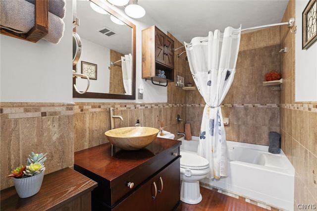 8138 Portobello, Clay, NY 13090