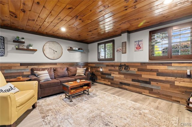8138 Portobello, Clay, NY 13090