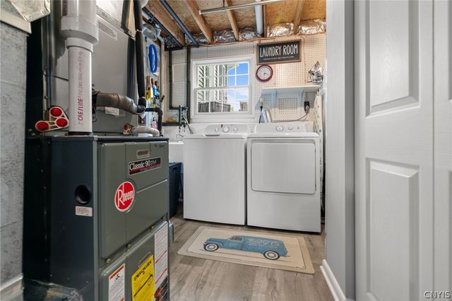 8138 Portobello, Clay, NY 13090