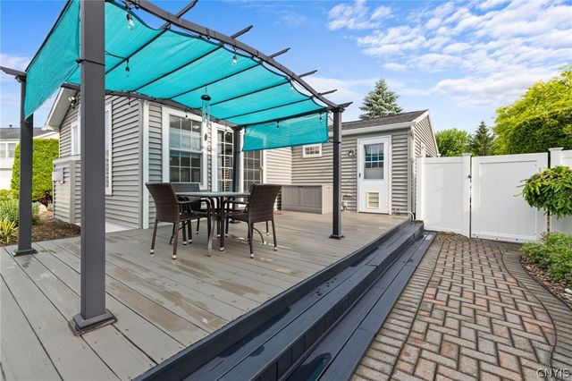 8138 Portobello, Clay, NY 13090