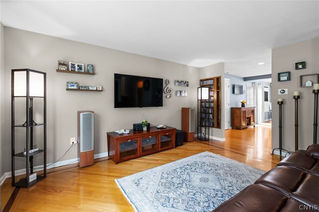 8138 Portobello, Clay, NY 13090
