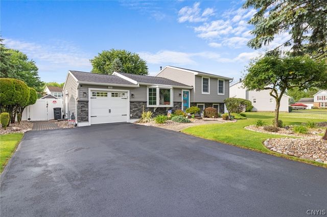 8138 Portobello, Clay, NY 13090