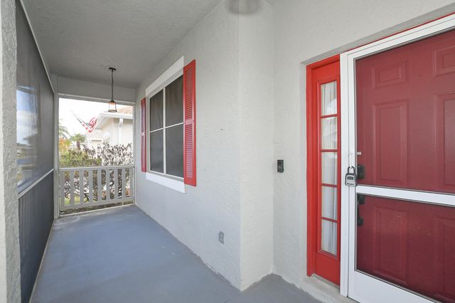 569 NW Cortina Lane, Port St. Lucie, Port St Lucie, FL 34986