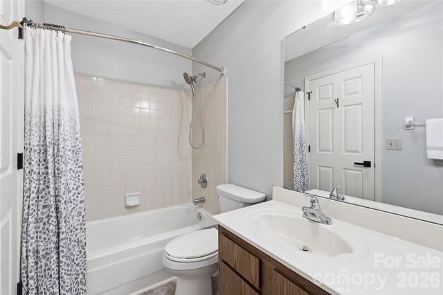 10716 Derry Drive, Charlotte, NC 28262