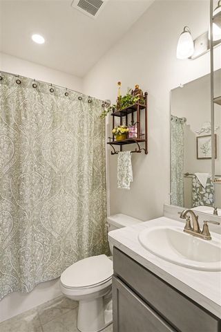 5725 Trail Side Lane, Whitmore Lake, MI 48189