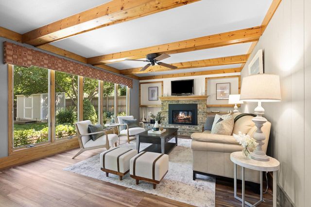 750 Crestwood DRIVE, Waukesha, WI 53188