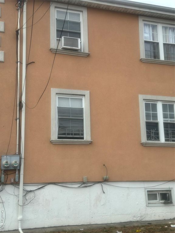 14768 259th Street, Rosedale, NY 11422