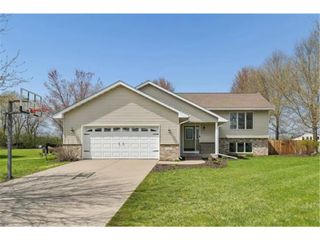 1315 Mallard Lane, New Richmond, WI 54017