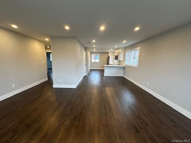 5 Linwood Road N 2nd Fl, Port Washington, NY 11050