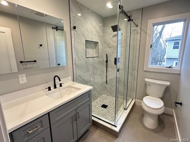 5 Linwood Road N 2nd Fl, Port Washington, NY 11050