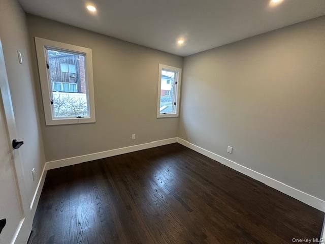 5 Linwood Road N 2nd Fl, Port Washington, NY 11050