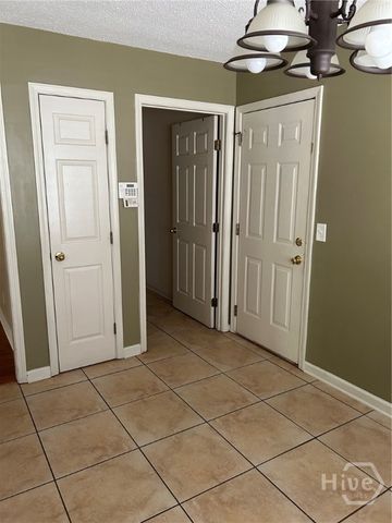 114 Chapel Drive, Savannah, GA 31406