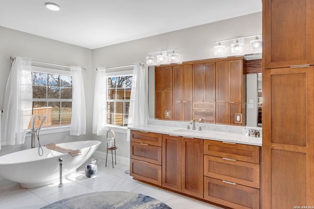 150 Shady Lane, Marble Falls, TX 78654