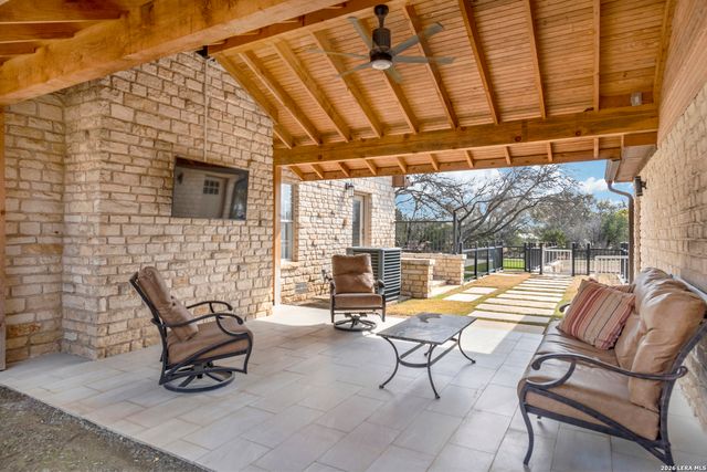 150 Shady Lane, Marble Falls, TX 78654