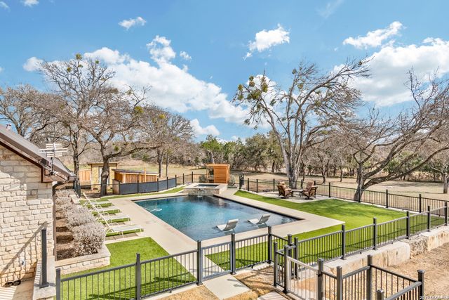 150 Shady Lane, Marble Falls, TX 78654