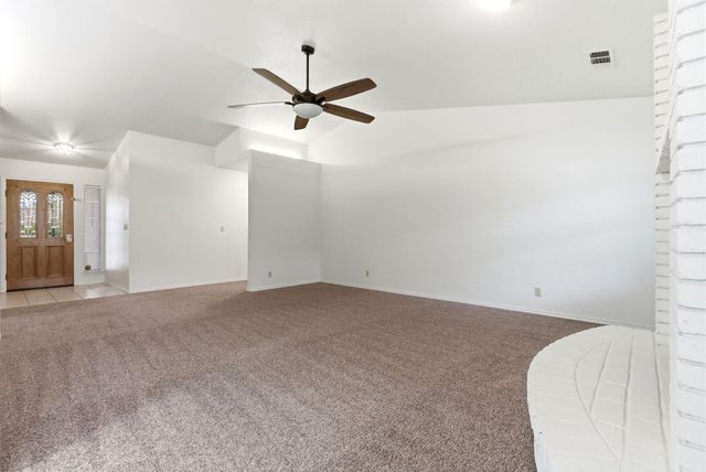 1126 N Crenshaw Street, Visalia, CA 93291