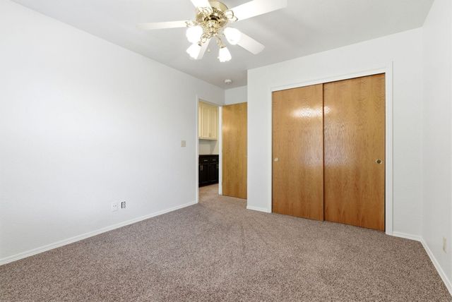 1126 N Crenshaw Street, Visalia, CA 93291