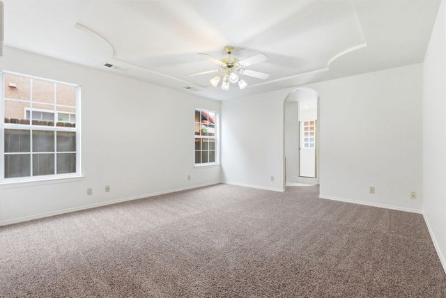 1126 N Crenshaw Street, Visalia, CA 93291