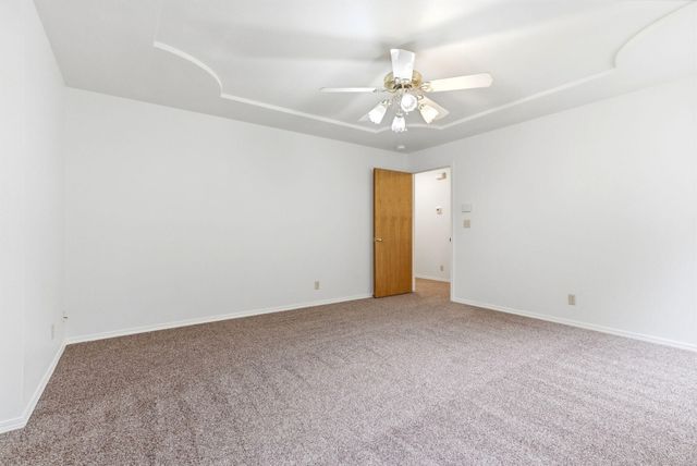 1126 N Crenshaw Street, Visalia, CA 93291