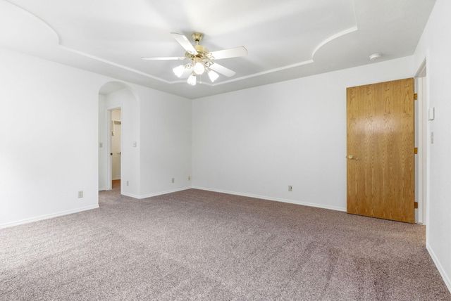 1126 N Crenshaw Street, Visalia, CA 93291