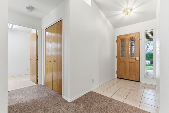 1126 N Crenshaw Street, Visalia, CA 93291