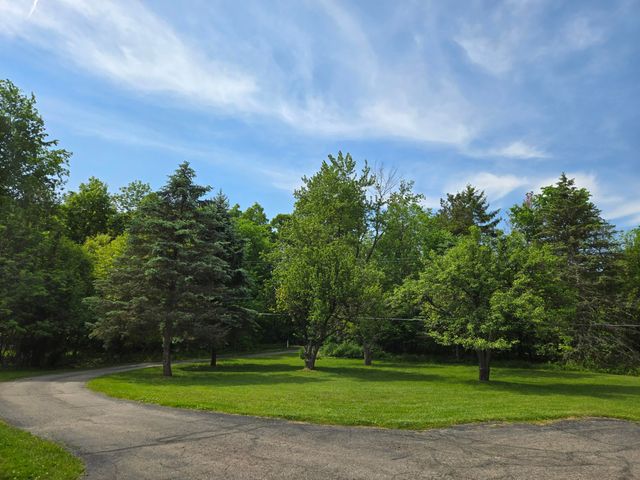 5801 N Territorial Road, Webster Twp, MI 48130