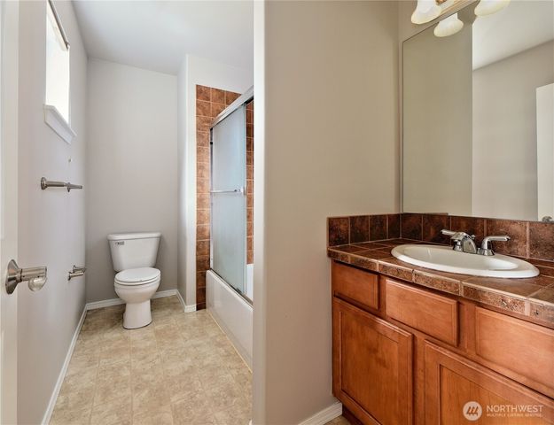 33060 41st Place S, Federal Way, WA 98001