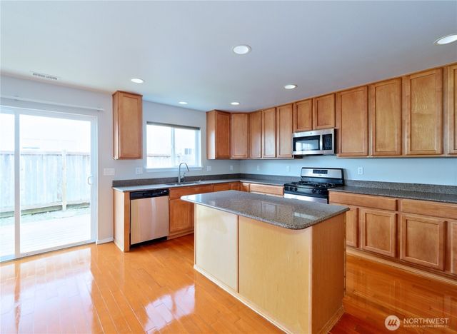 33060 41st Place S, Federal Way, WA 98001