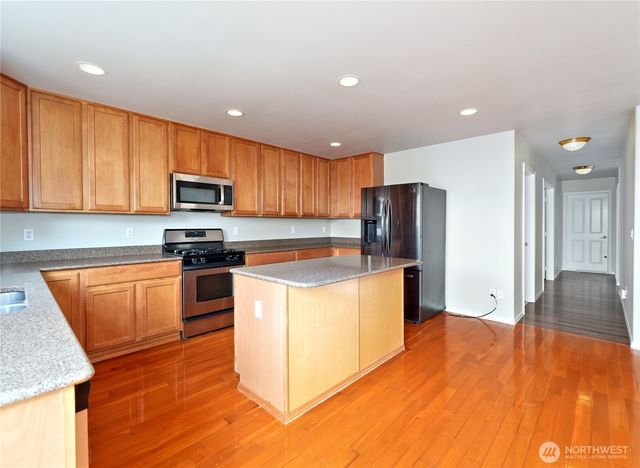 33060 41st Place S, Federal Way, WA 98001