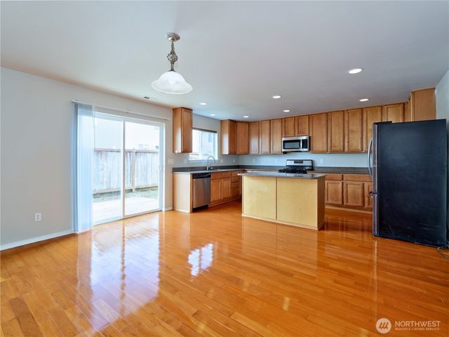 33060 41st Place S, Federal Way, WA 98001