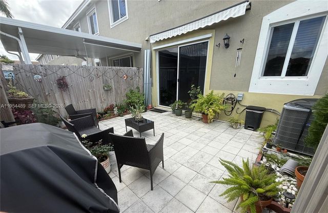 1043 SE 24th Avenue, Homestead, FL 33035