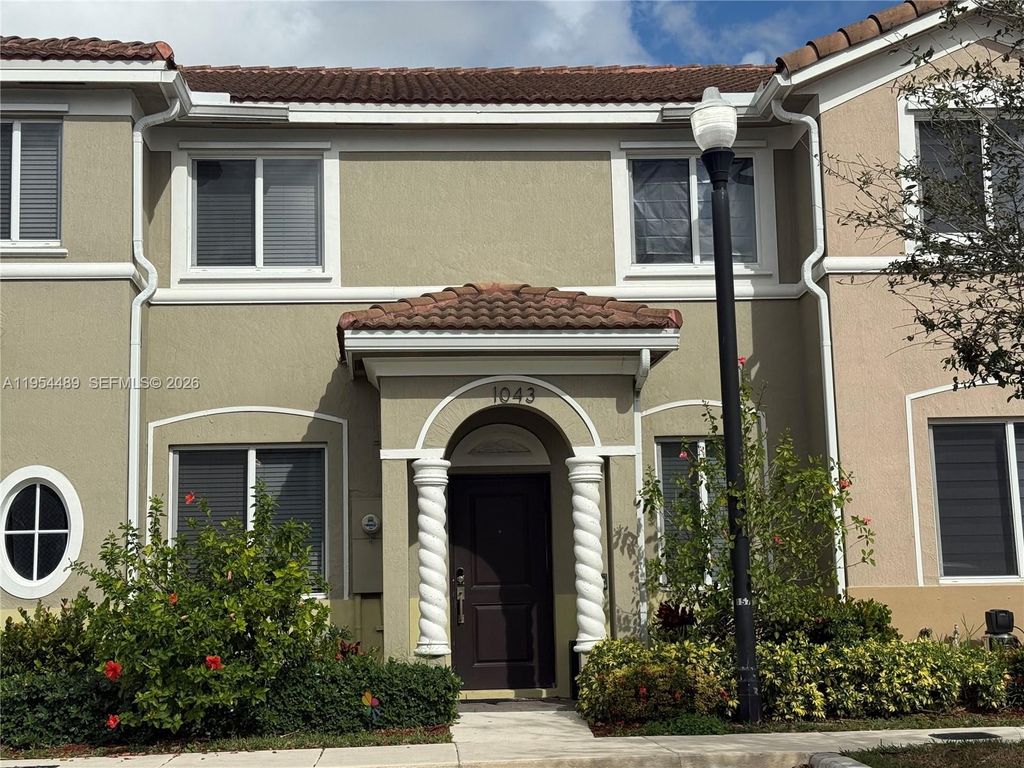 1043 SE 24th Avenue, Homestead, FL 33035