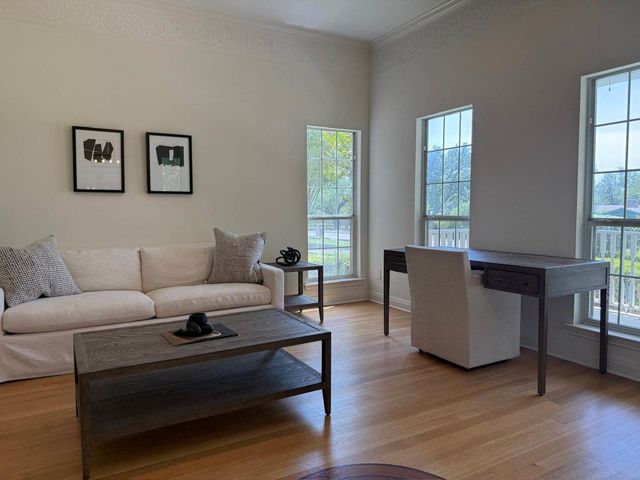 112 Snapper ST, Lakeway, TX 78734