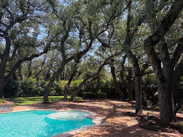112 Snapper ST, Lakeway, TX 78734