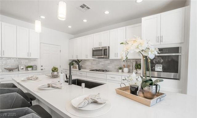 3915 Wesvan Court, Las Vegas, NV 89121