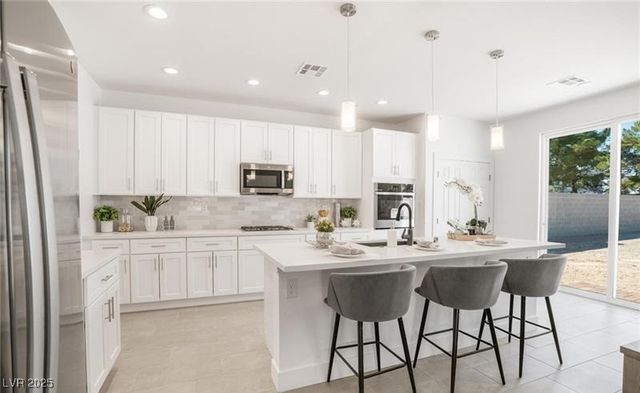 3915 Wesvan Court, Las Vegas, NV 89121