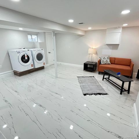 109 Leverich Street, Hempstead, NY 11550