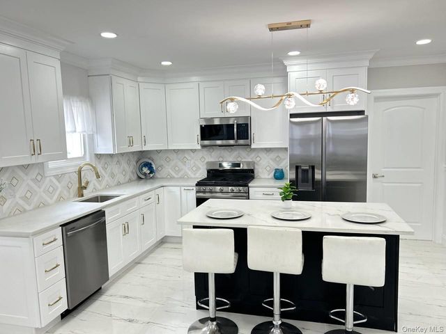 109 Leverich Street, Hempstead, NY 11550