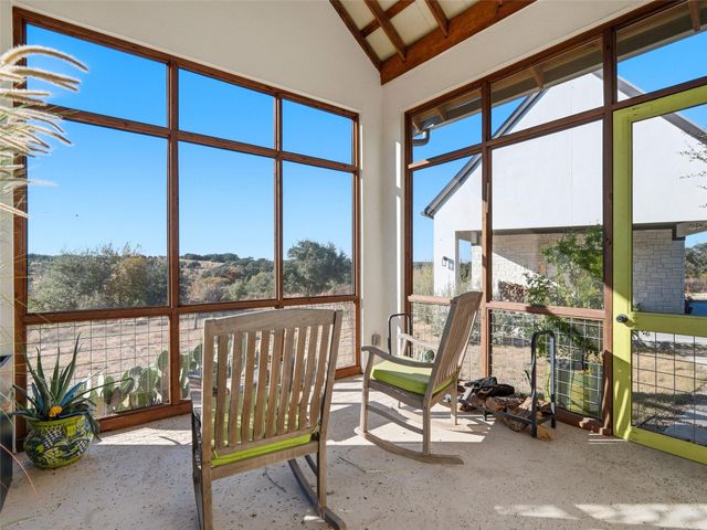 577 Cattle Creek RD, Johnson City, TX 78636