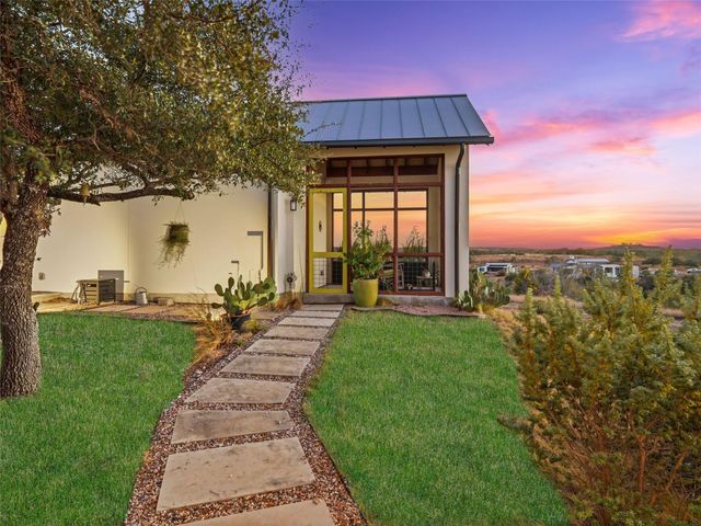 577 Cattle Creek RD, Johnson City, TX 78636