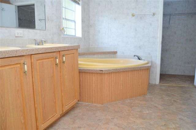 4041 SE 56TH TERRACE, Ocala, FL 34480