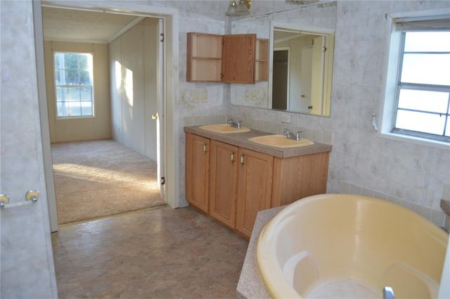 4041 SE 56TH TERRACE, Ocala, FL 34480