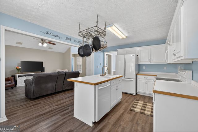 6020 Fieldwood Lane, Loganville, GA 30052