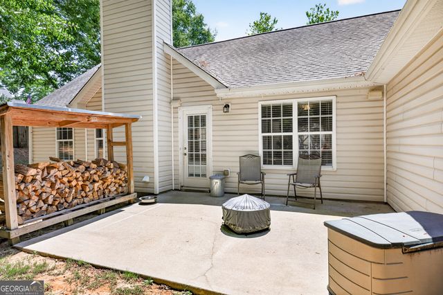 6020 Fieldwood Lane, Loganville, GA 30052