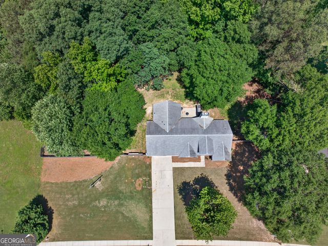 6020 Fieldwood Lane, Loganville, GA 30052