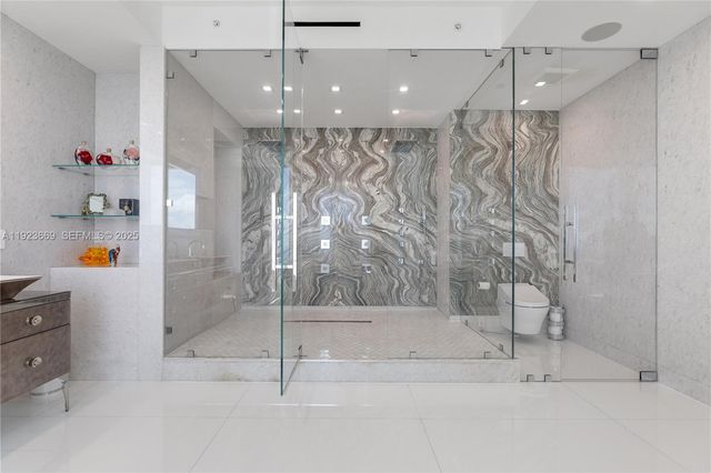 17875 Collins Ave PH4701, Sunny Isles Beach, FL 33160